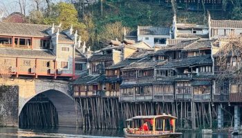 Fenghuang Ancient Town Complete Guide + Day Trip from Zhangjiajie