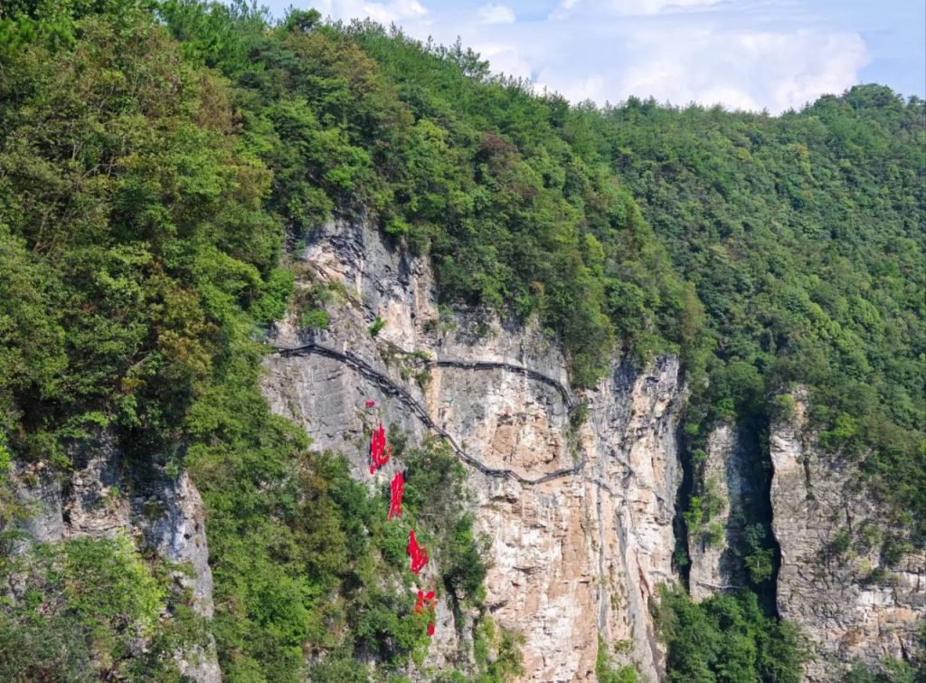 Zhangjiajie Glass Bridge what to do